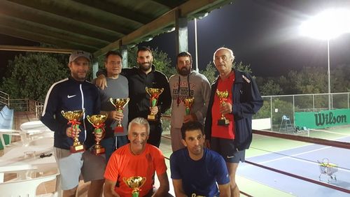 44255294_2068116903231372_8361235241414688768_n